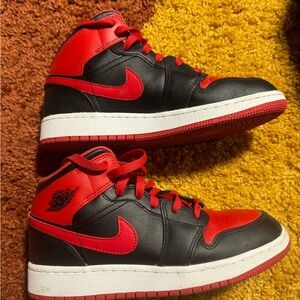 Kids Nike Jordan shoes- Like New